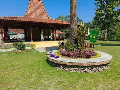 Gambar thumbnail untuk artikel Menyelami Pesona Alam dan Budaya Desa Wisata Taman Sendang Bandung